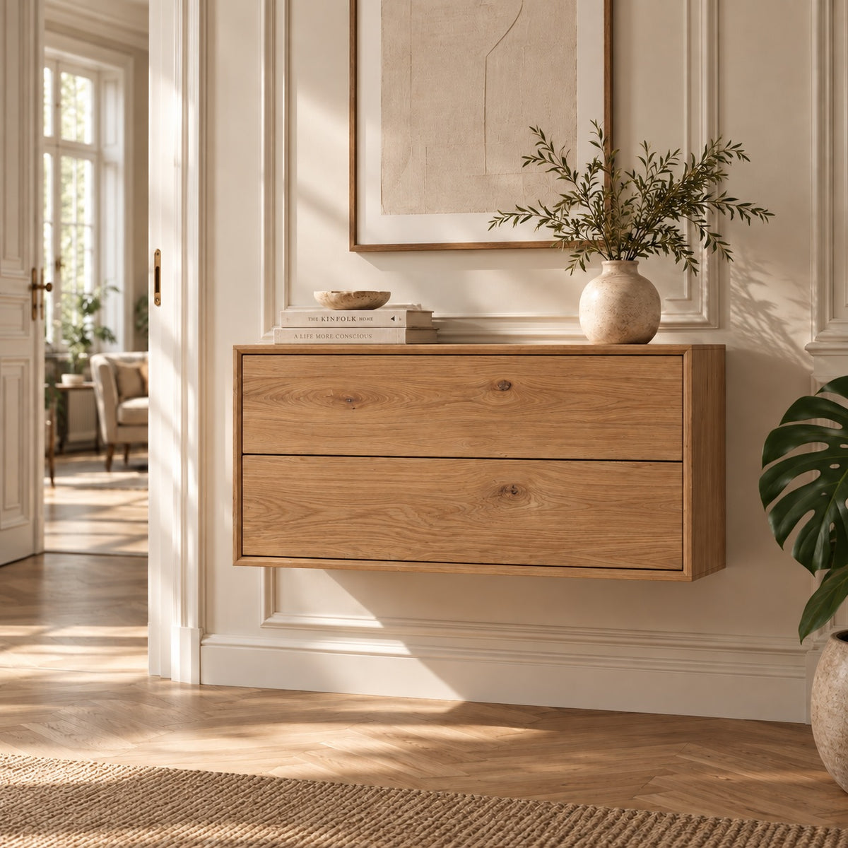 Njord Væghængt Snedker Kommode med 2 skuffer i Massiv FSC Egetræ og naturolie - H43 x B90 x D42 cm - Leveres færdigsamlet