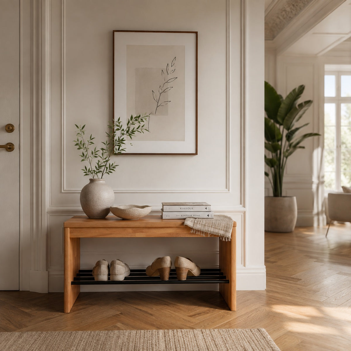 Banc Sif Snedker en bois de hêtre massif FSC et huile naturelle avec étagère à chaussures en tubes métalliques noirs – L40 x H45 x L82